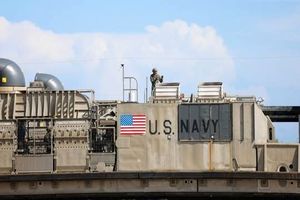 ارتش آمریکا زیردریایی حامل مواد مخدر مرتبط با کارتل‌های ونزوئلا را نابود کرد