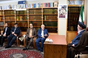 خدمت رسانی بیشتر به مردم ، جز توزیع عدالت اجتماعی نیست