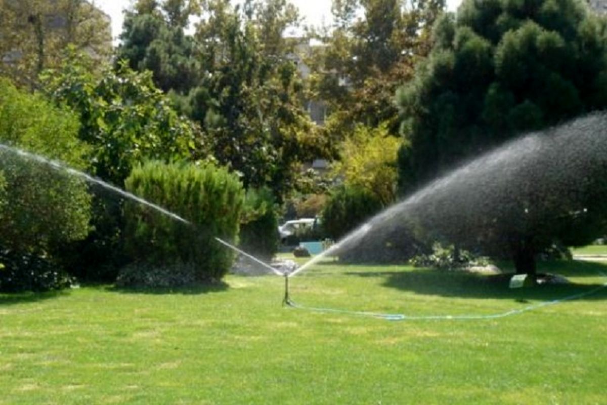 آبیاری  فضای سبز