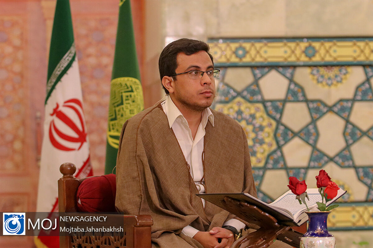 جز خوانی قرآن کریم در امامزاده ابراهیم دولت آباد اصفهان