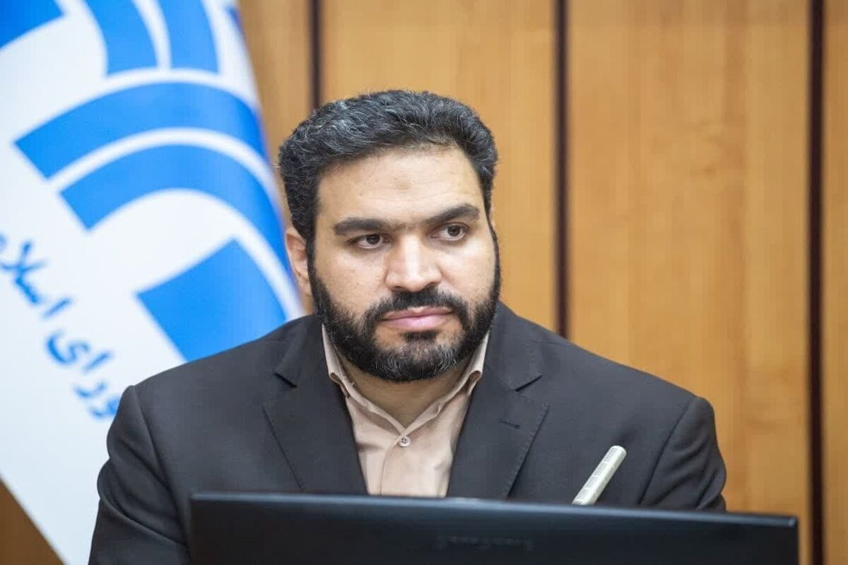 دبیر پارلمان محلی قزوین (2)