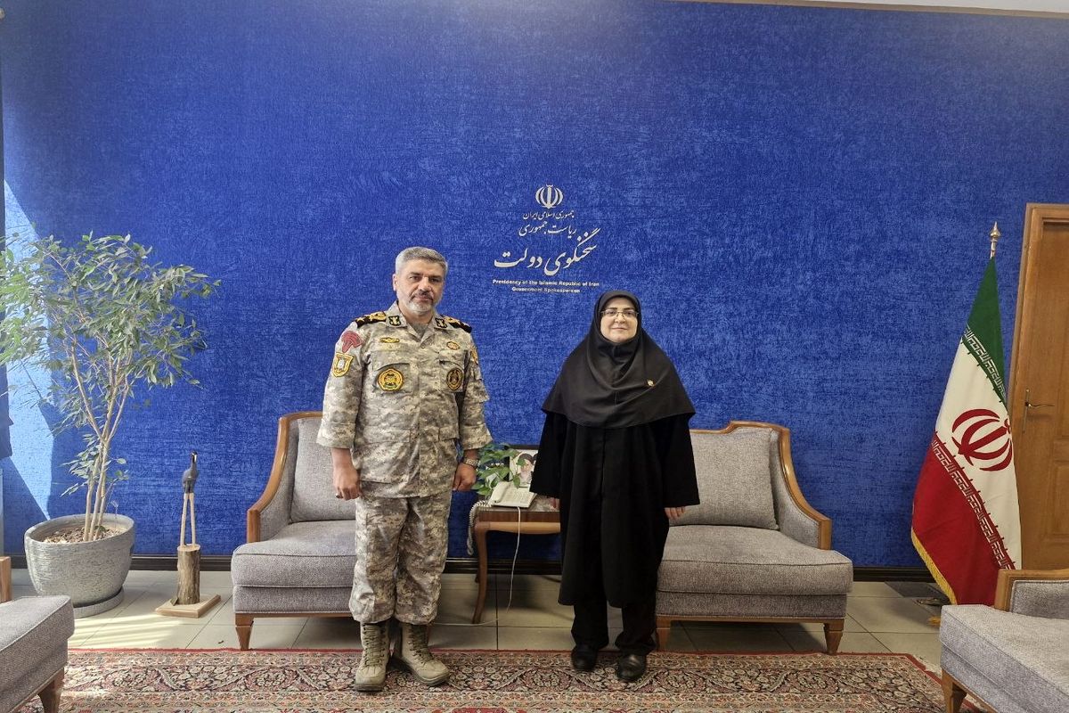 سخنگوی دولت و سخنگوی ارتش