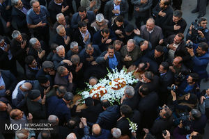 تشییع پیکر عبدالرحمان تاج الدین در اصفهان 