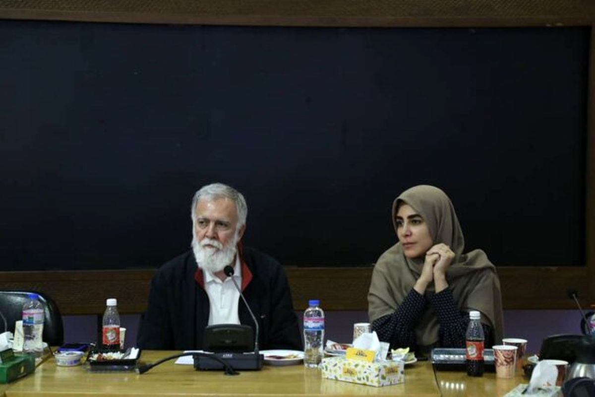 معاون هنری وزیر فرهنگ و ارشاد اسلامی