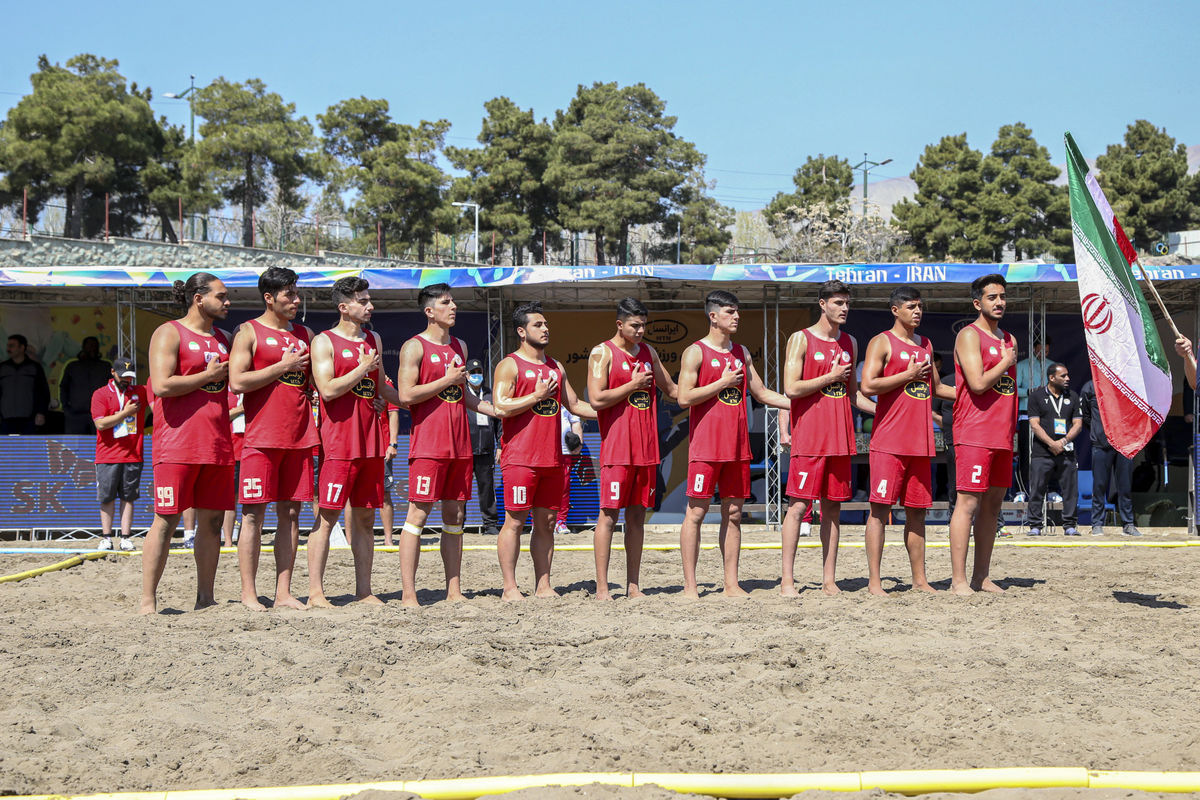 هندبالیست‌های ساحلی نوجوان ایران