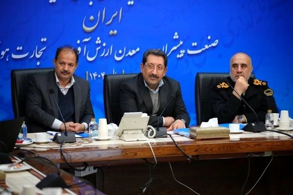 تنها راه گذر از تنگنای اقتصادی، افزایش تولید است