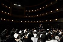 ارکستر خالقی به روی صحنه رفت