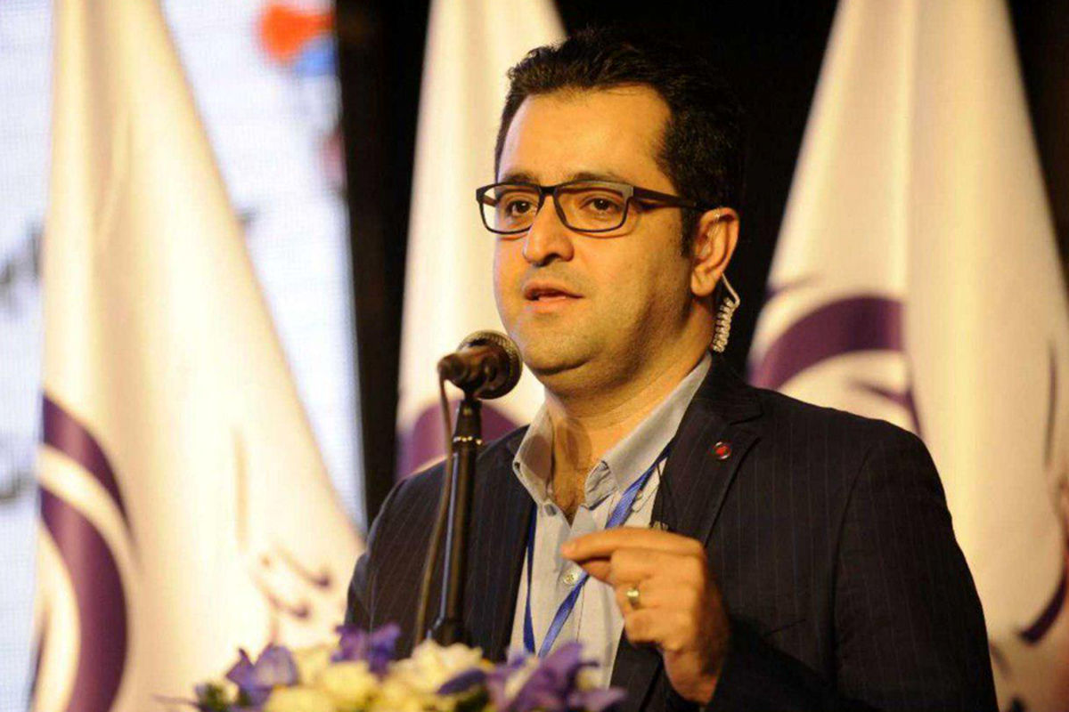 مدیر روابط عمومی بانک ایران زمین