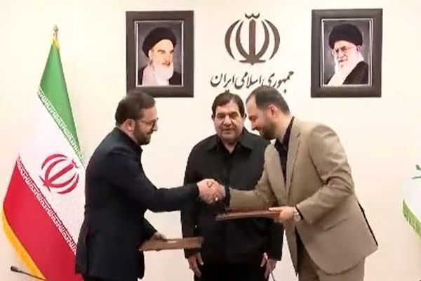 بانک کشاورزی و «بنیاد ایران پیشرفته» تفاهم نامه همکاری امضا کردند
