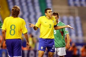 لوسیوی ۳۸ ساله به فوتبال آلمان برگشت