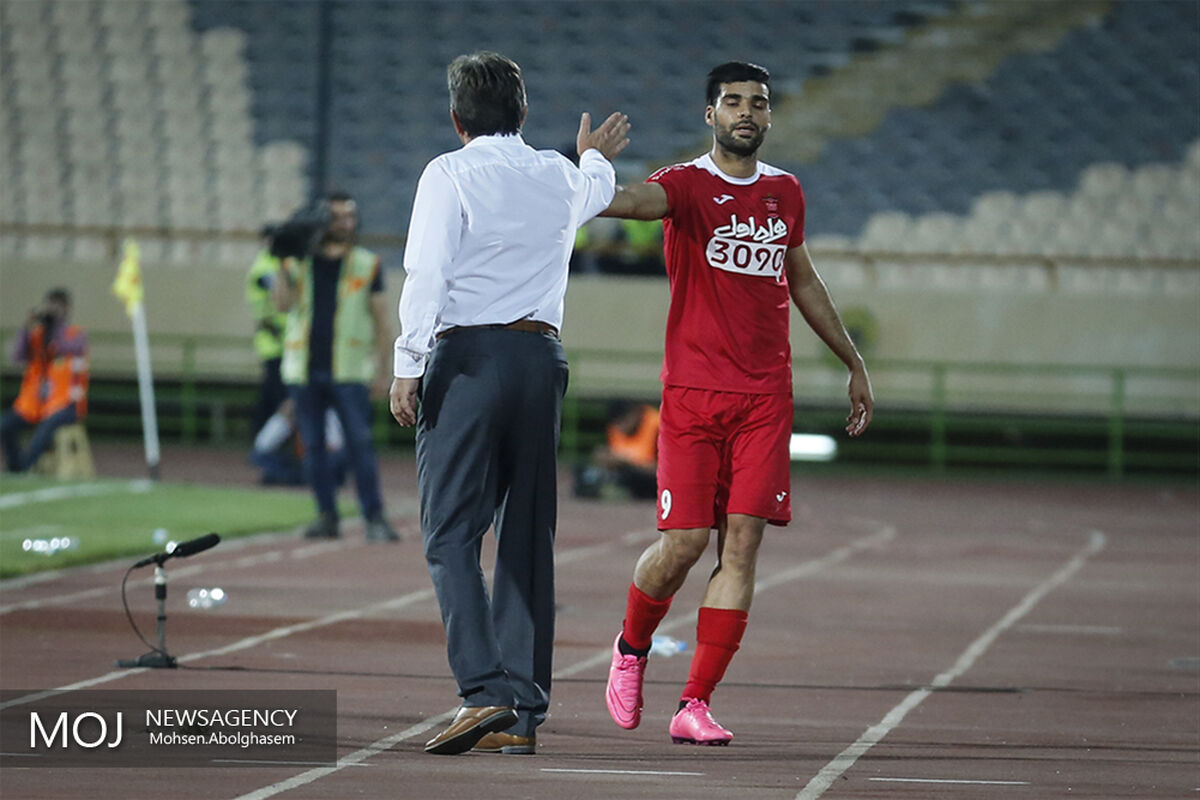 سوپر جام فوتبال دیدار تیم های پرسپولیس و نفت