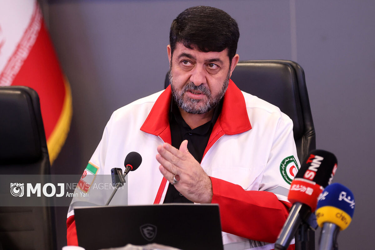 پیرحسین کولیوند رییس جمعیت هلال احمر