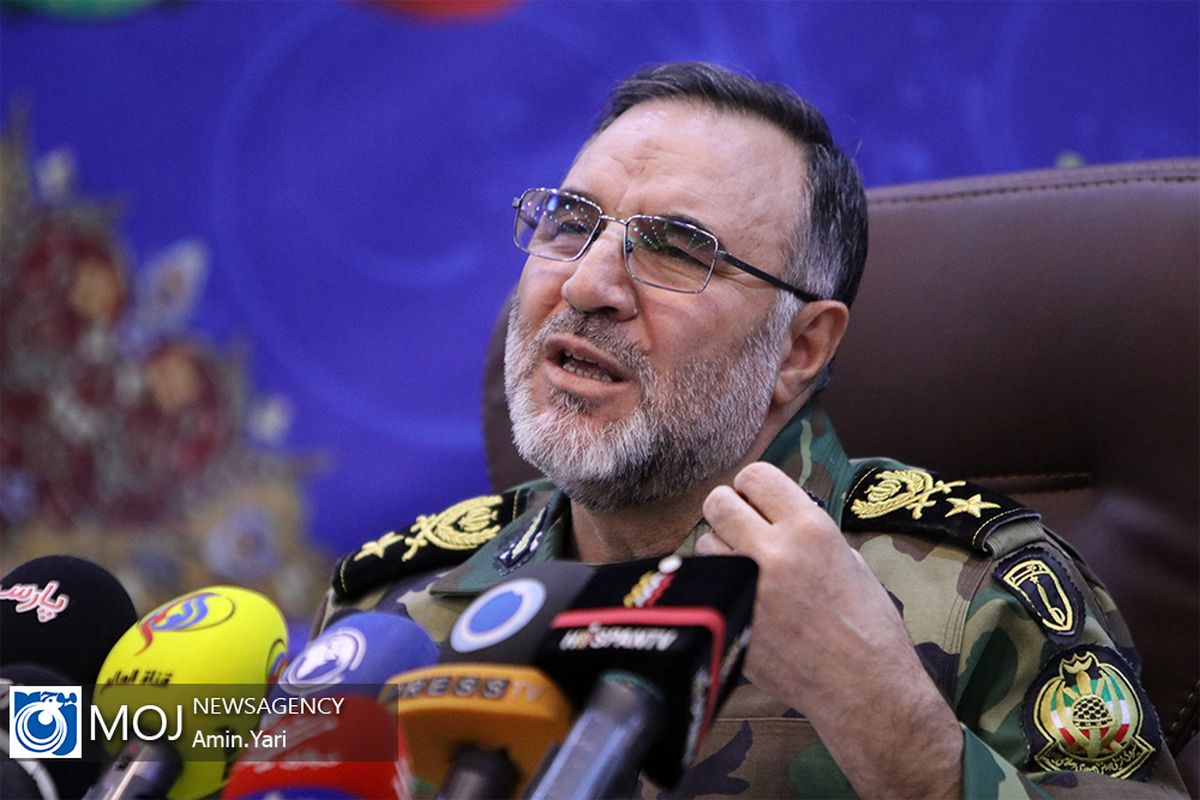 نشست خبری فرمانده نیروی زمینی ارتش