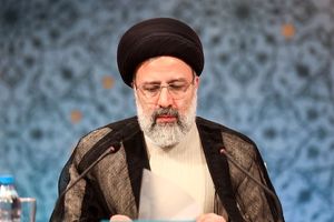 وقتی که جوانانی همچون شهید حججی داریم نباید نگاهمان به بیگانگان باشد