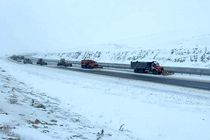 برف و باران جاده‌های برخی از استان‌های کشور را فراگرفت