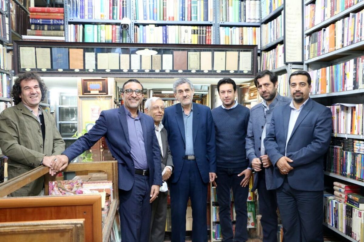 بازدید از کتابخانه ها شیراز 