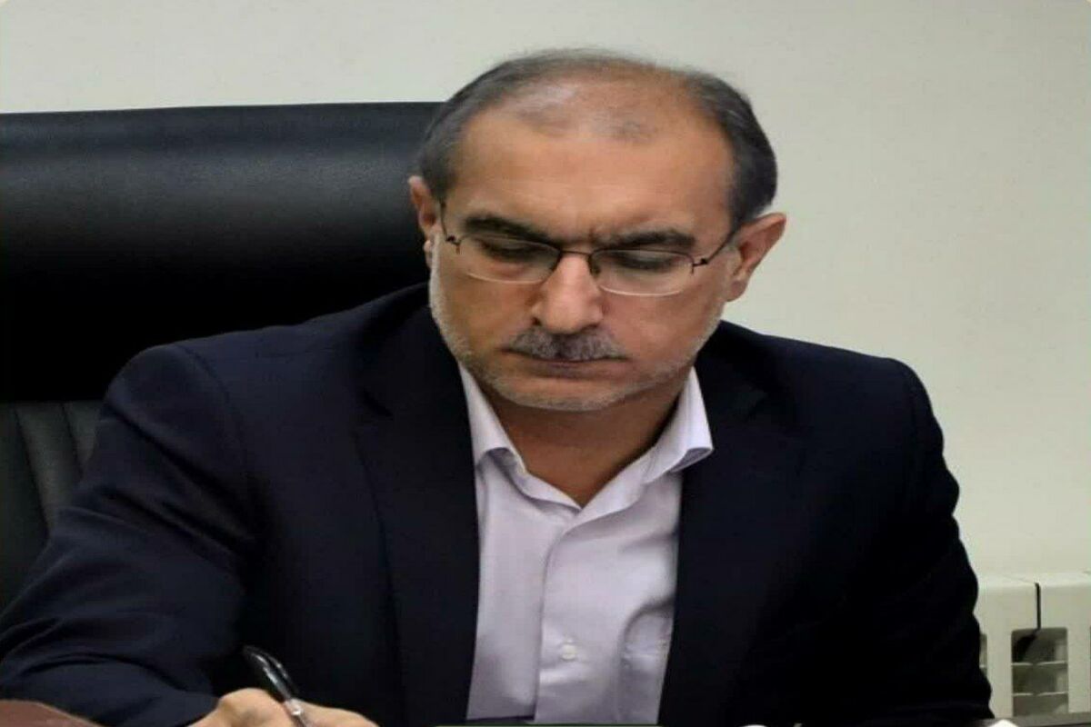 دکتر دوستار