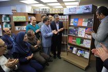 تنها 20 ناشر حرفه ای با سابقه چهل ساله داریم/ آمار قابل تامل مدیر عامل خانه کتاب