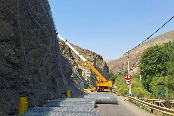 انسداد مقطعی در محور کرج - چالوس به‌دلیل فعالیت کارگاه جاده‌ای