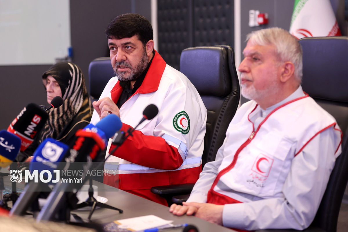 حضور وزیر میراث فرهنگی در ساختمان صلح