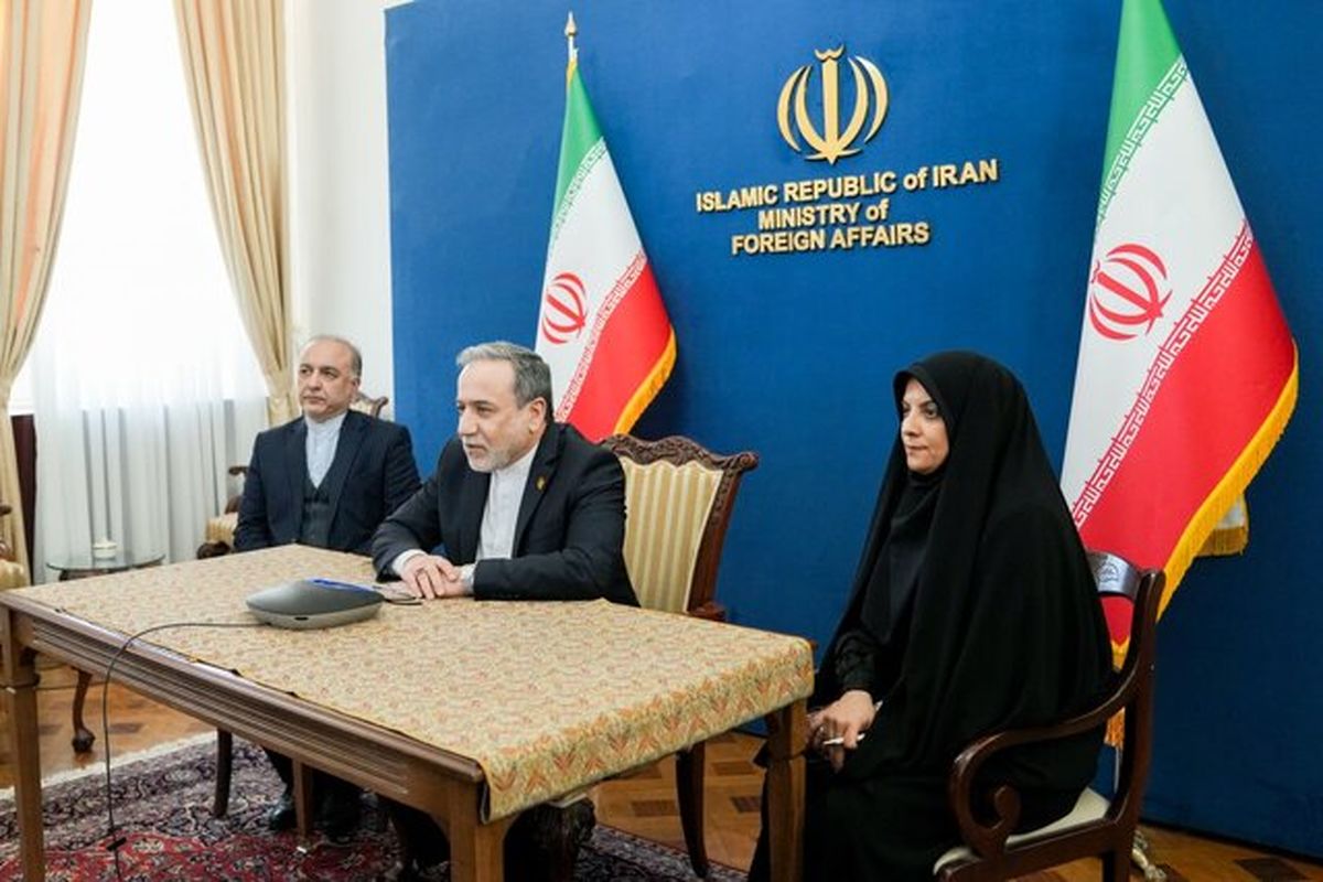 عباس عراقچی با کارکنان سفارت ایران در ونزوئلا گفت‌وگوی تلفنی کرد
