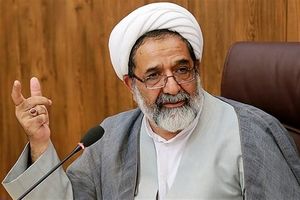 برخی می خواهند به بهانه مشکلات اقتصادی آتش فتنه را روشن کنند