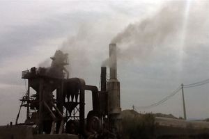 فعالیت دو کارخانه آسفالت آلاینده در نوشهر متوقف شد