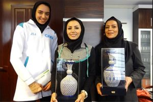 تجلیل از کیمیا علیزاده در حضور رئیس فدراسیون تکواندو