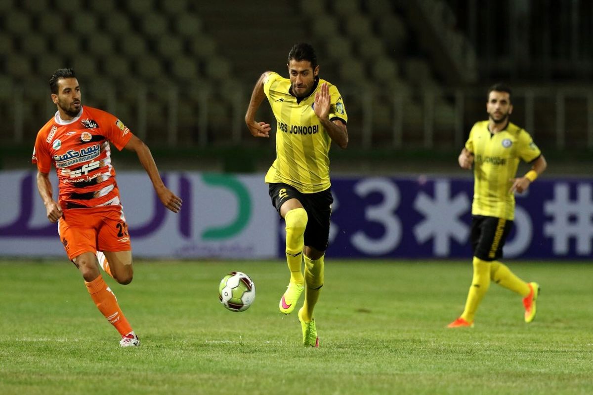 بازی سایپا و پارس جنوبی جم