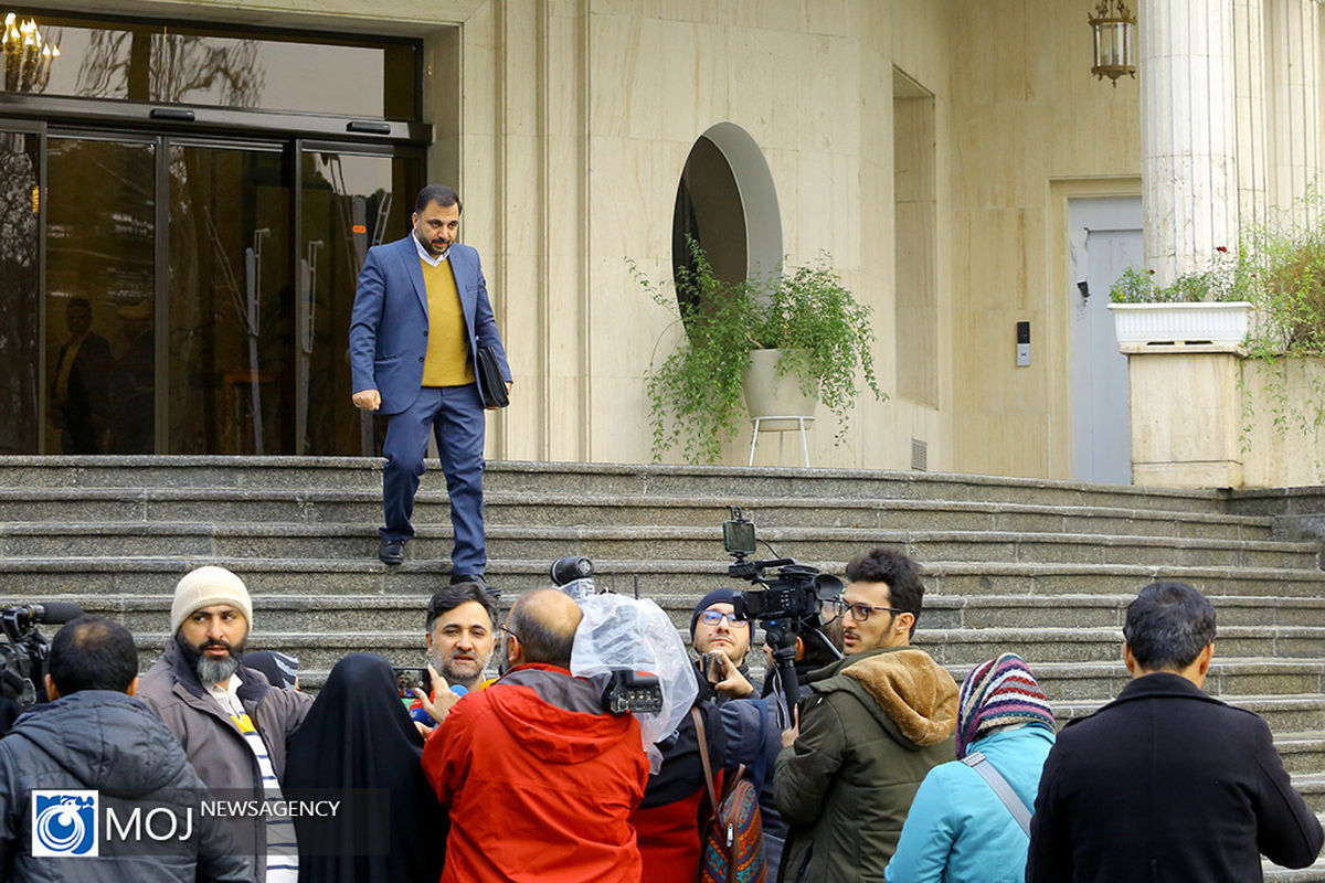 حاشیه جلسه هیات دولت - ۴ بهمن