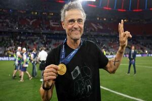 پس از فتح اروپا، ادامه همکاری PSG با لوئیس انریکه قطعی شد