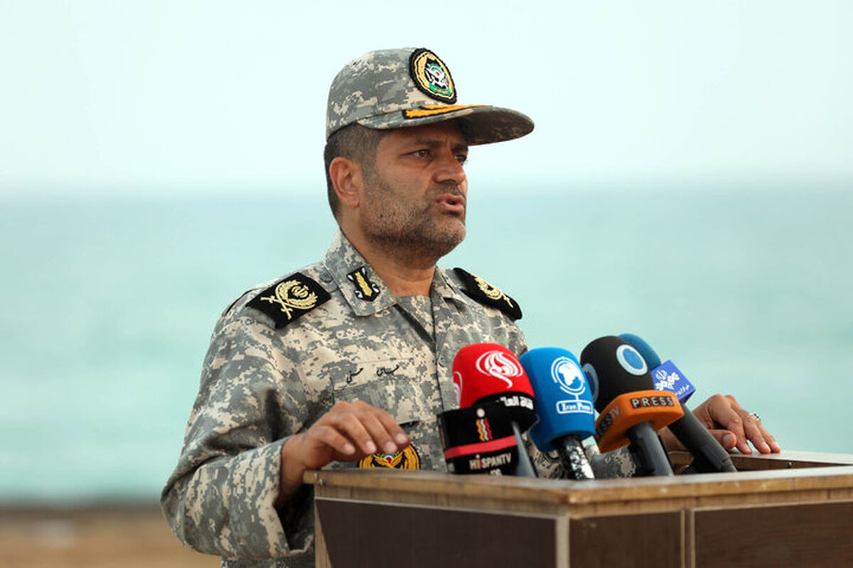امیر دریادار دوم عباس حسنی سخنگوی رزمایش موشکی اقتدار پایدار ۱۴۰۴ نیروی دریایی ارتش