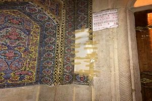 سارق و خریدار کاشی‌های سر در مسجد نصیرالملک دستگیر شد