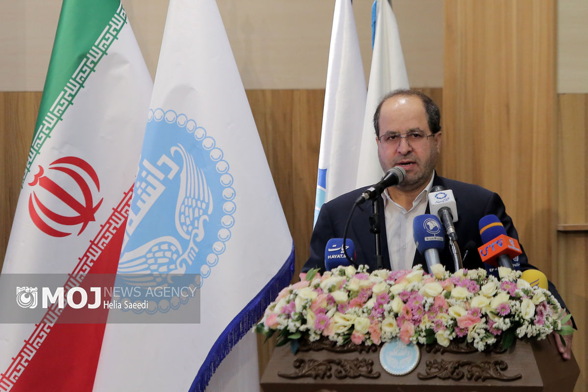 اعطای دومین دوره اعطای نشان عالی دانش دانشگاه تهران