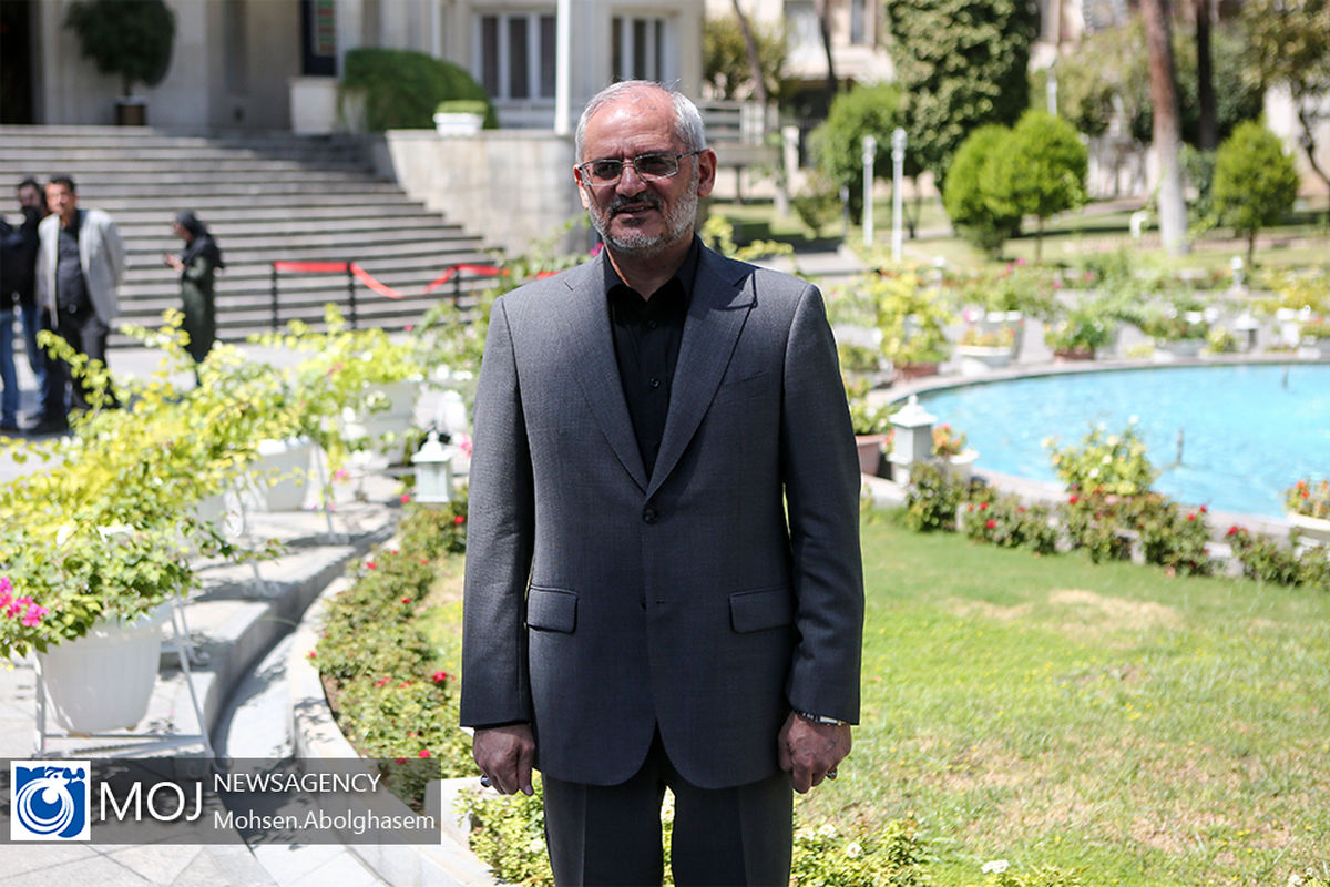 محسن حاجی میرزایی وزیر آموزش و پرورش