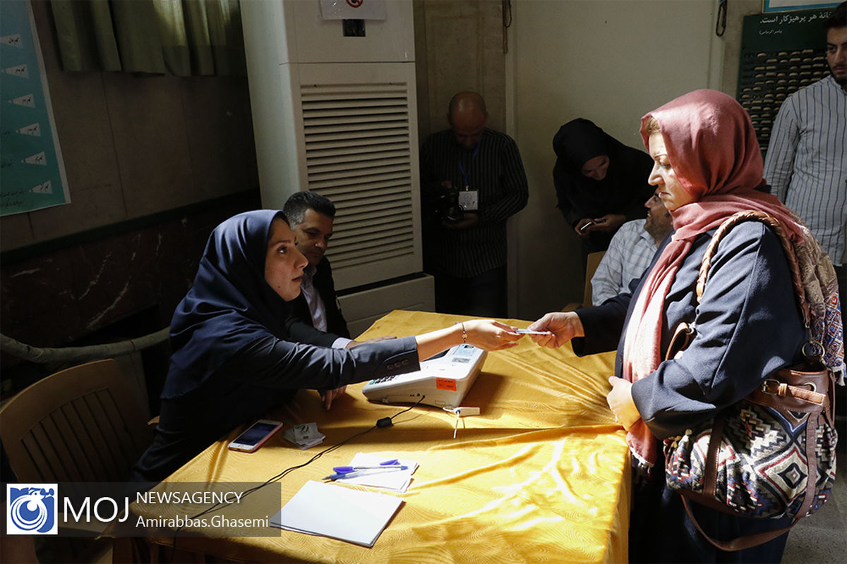 حضور مردم و مدیران شهری در انتخابات شورایاری های تهران