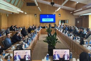 نشست تخصصی فعالان اقتصادی خراسان رضوی با مدیران بورس کشور در مشهد