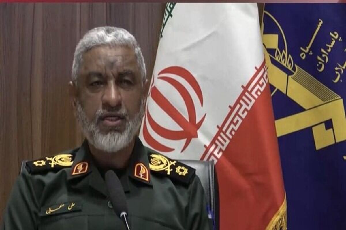 دریادار عظمایی