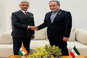 وزرای خارجه ایران و هند در حاشیه اجلاس بریکس با یکدیگر دیدار کردند