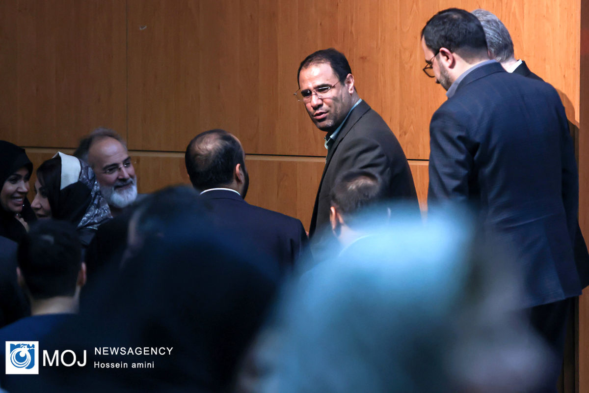 وزیر آموزش و پرورش