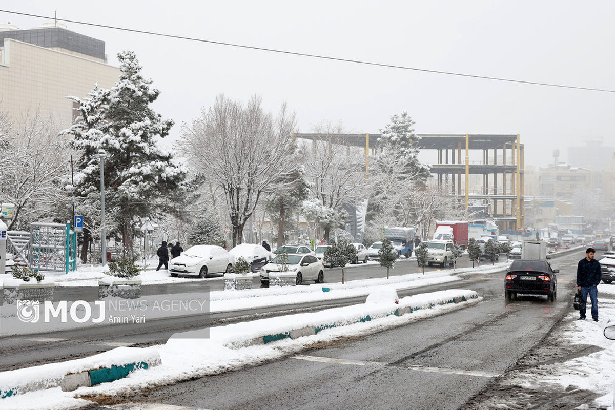 بارش برف در تهران - ۳۰ دی ۱۴۰۴