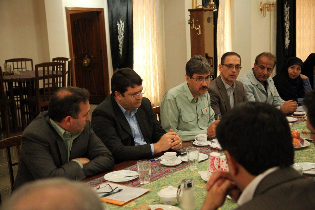 اتصال راه آهن و فولاد اکسین