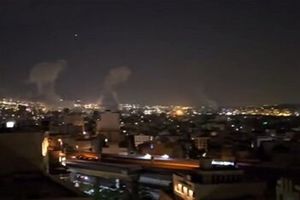 شکار پهپاد جاسوسی اسرائیل با کلاشنیکف! + فیلم