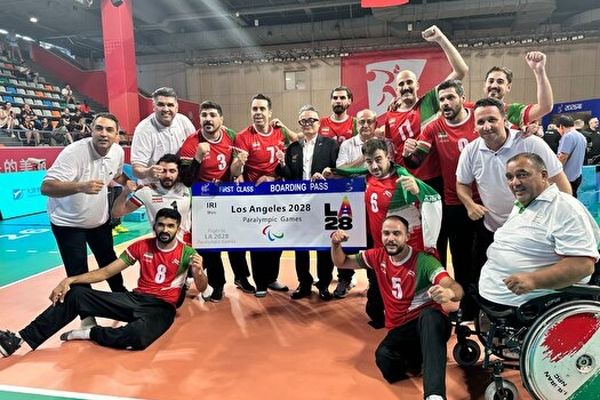 فراکسیون ورزش قهرمانی تیم ملی والیبال نشسته را تبریک گفت