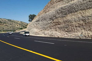 اجرای عملیات خط‌کشی ۱۴۰ هزار کیلومتر از جاده‌های کشور در هشت‌ماهه ۱۴۰۴