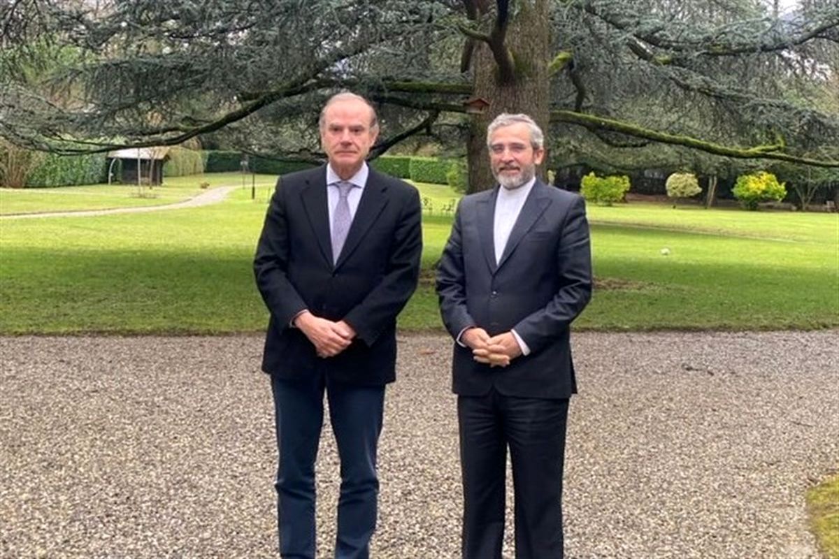 معاون سیاسی وزیر امور خارجه کشورمان و مسئول مذاکرات اروپا