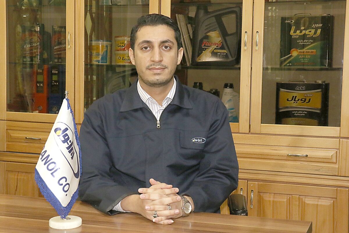 مدیرعملیات فروش صنایع شرکت نفت ایرانول