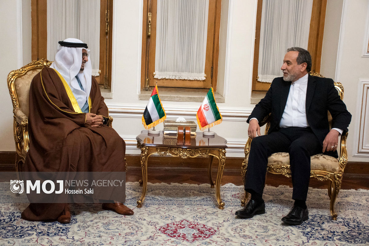 دیدار مشاور دیپلماتیک رئیس کشور امارات با وزیر امور خارجه