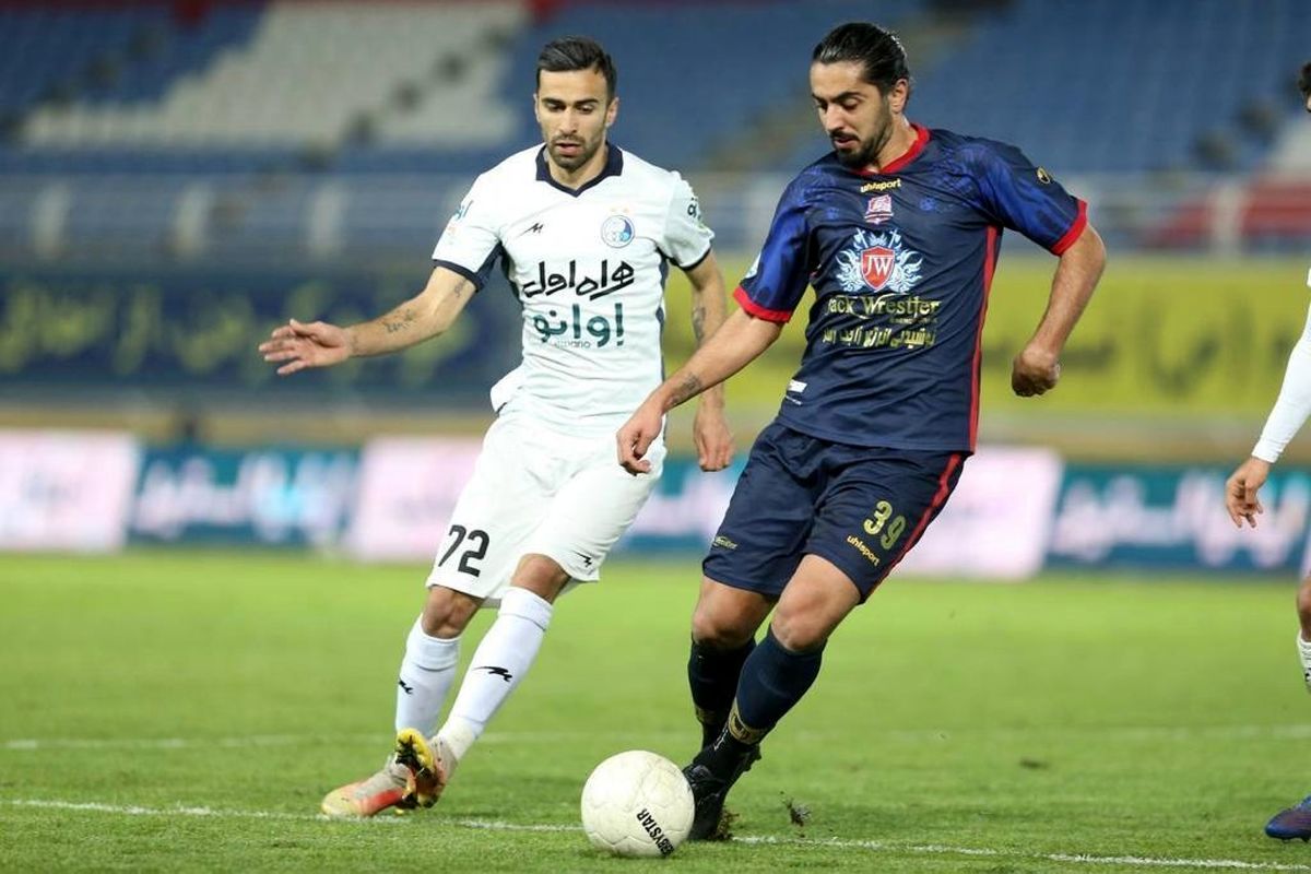 دیدار دو تیم استقلال و نساجی