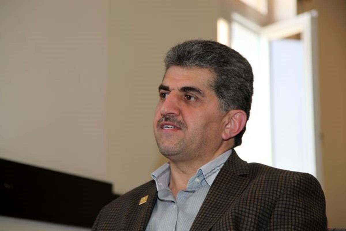 محمود خدادوست